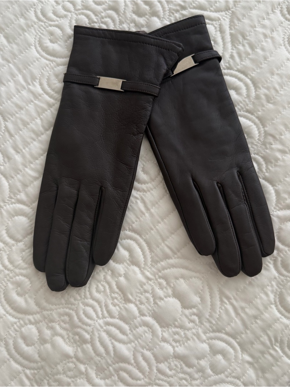 Altare Genuine Leather Winter Gloves with Metal Accent – Dark Brown (Size XL)
